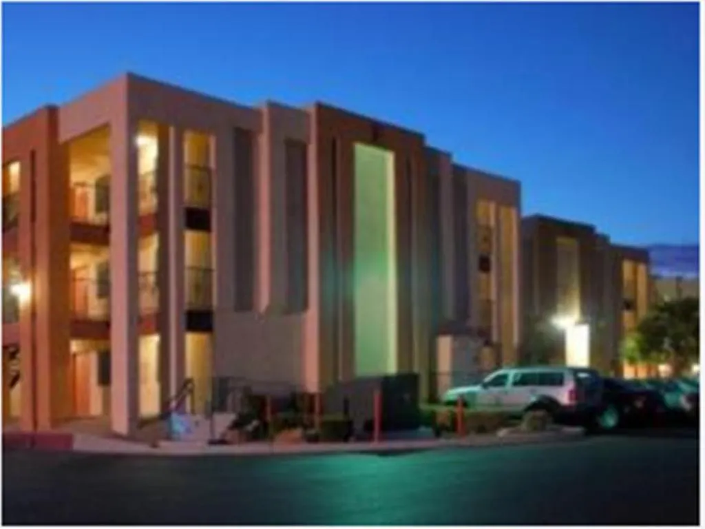 Nellis Suites At Main Gate Hotel Las Vegas 2*,